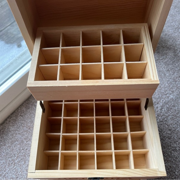 DoTerra Wooden Storage Box Holds 39 Oils and 14 Roller Case for Oil - Picture 12 of 14
